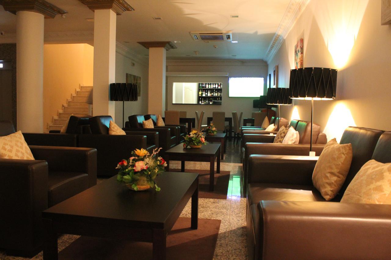 Hotel Imperio Бисау Экстерьер фото